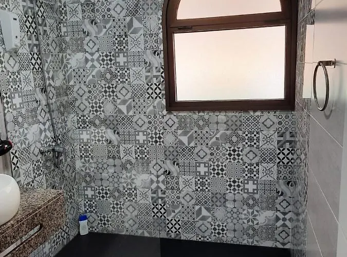 El Nido De Los Angeles 普拉亚戴尔雷安格莱斯