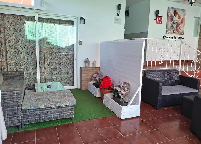 El Nido De Los Angeles 普拉亚戴尔雷安格莱斯